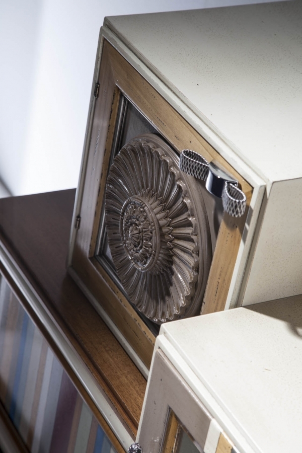 078980 Тумба под ТВ 2 Lola Glamour One Santreyd