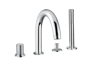 Хромированный латунный кран с 4 отверстиями