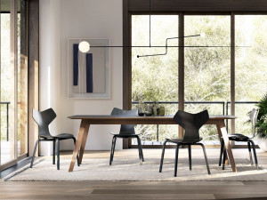 Деревянный выдвижной стол