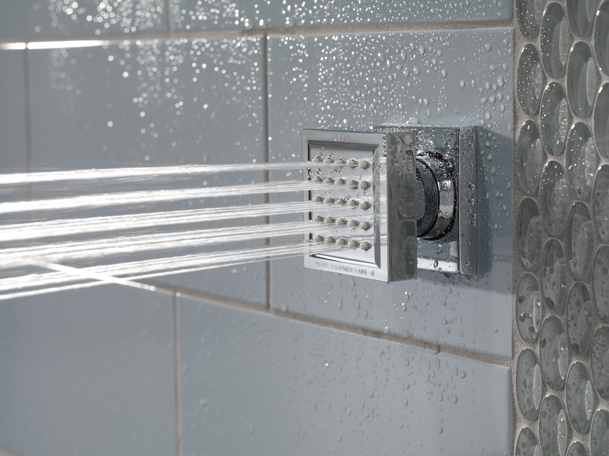 50150-BL Спрей для тела для поверхностного монтажа Delta Faucet Delta Матовый черный - Вид №5