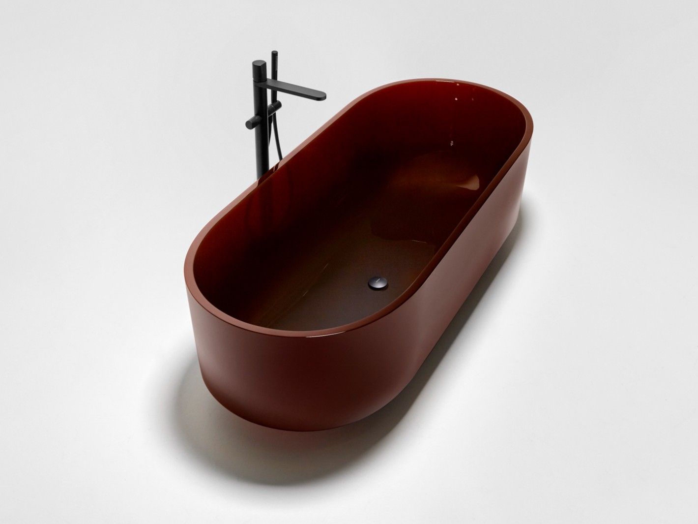 Овальная ванна в центре комнаты в Cristalmood® Antoniolupi Borghi ARCH-00086899 - Вид №1