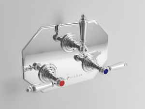 Встраиваемый смеситель для душа с 3 отверстиями и переключателем