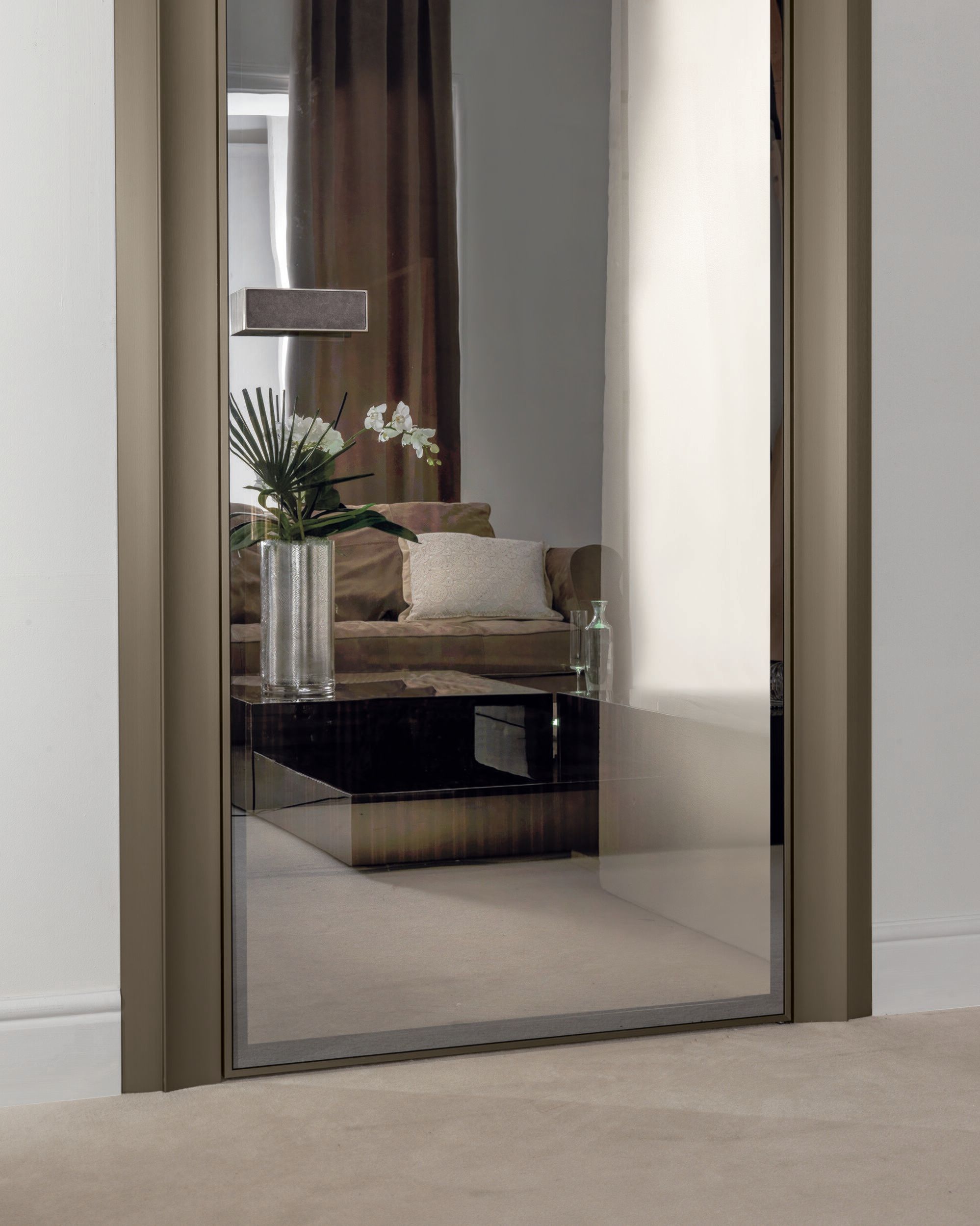 Зеркальная стеклянная распашная дверь Longhi Aluminiun Chic-Doors ARCH-00000759 - Вид №4