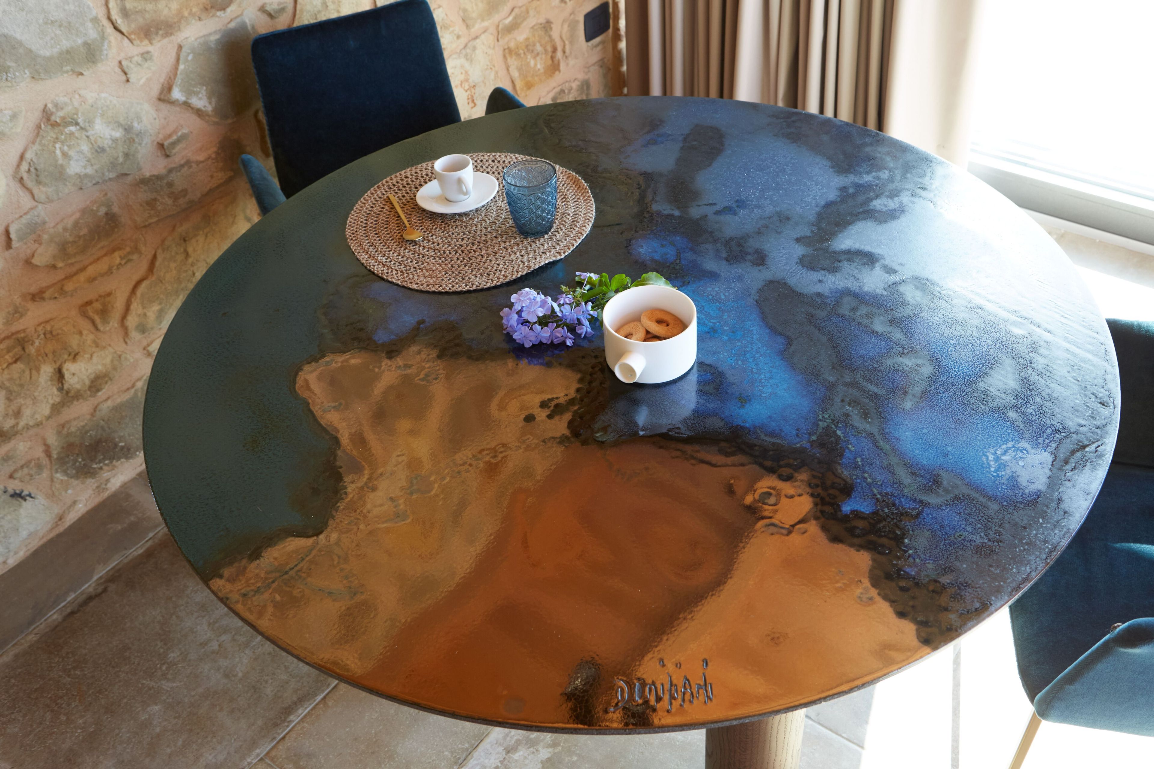 Круглый стол из фаянса и дуба DOMIZIANI современный ARCH-00026227