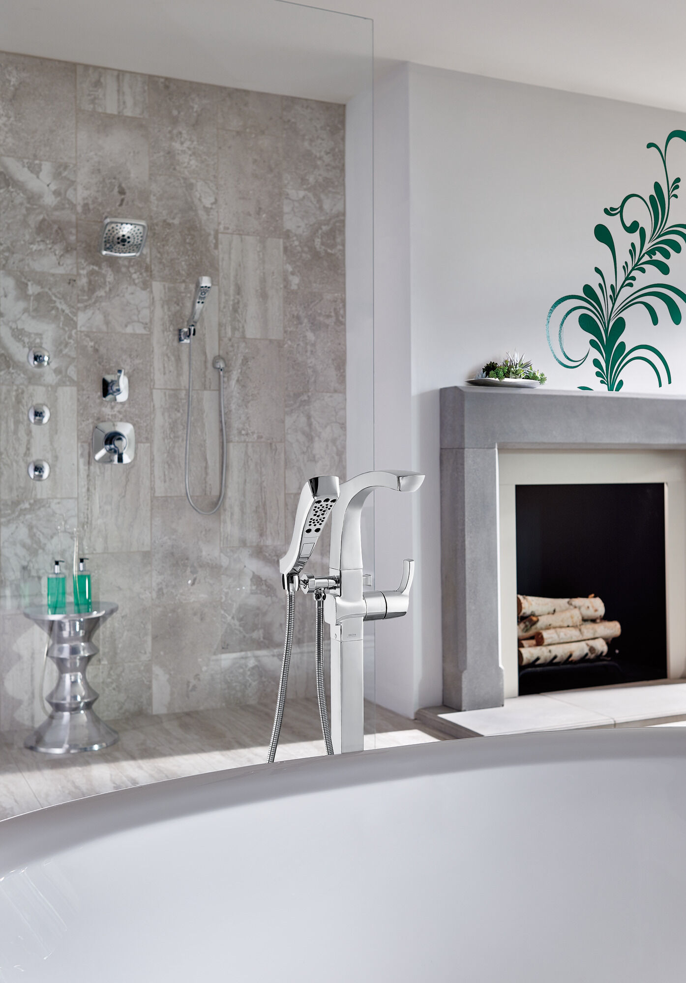 55552-PN H2Okinetic® Ручной душ с 4 настройками для настенного монтажа Delta Faucet Universal Showering Полированный никель  - Вид №11