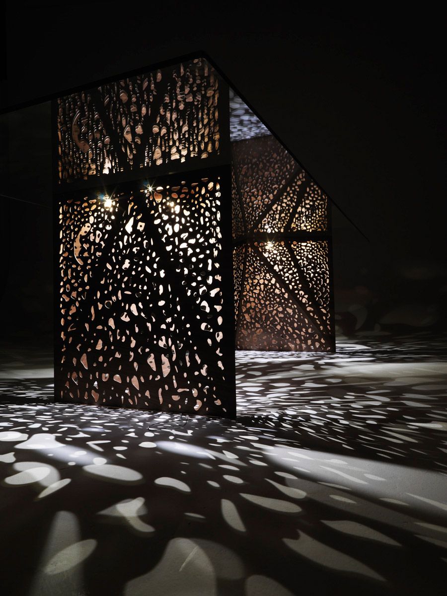 Прямоугольный стол Casamania & Horm Riddled ARCH-00047790 - Вид №10