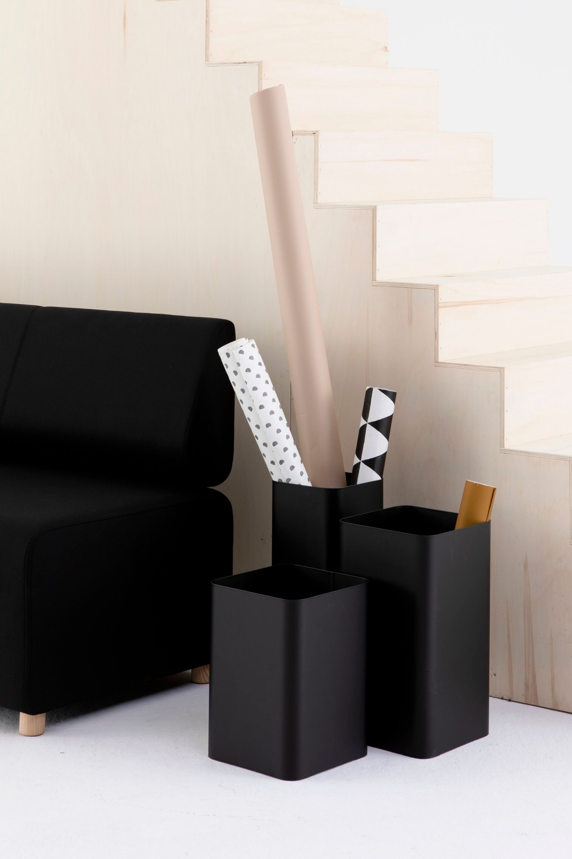 Напольная подставка для зонтов из стали с порошковым покрытием Cascando Flow ARCH-00002871 - Вид №1