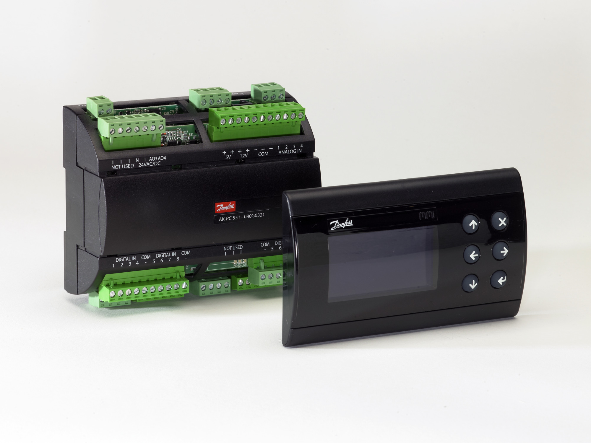 Danfoss AK-PC 551 AK-PC 551 Контроллер давл. и темп. 080G0283  - Вид №4