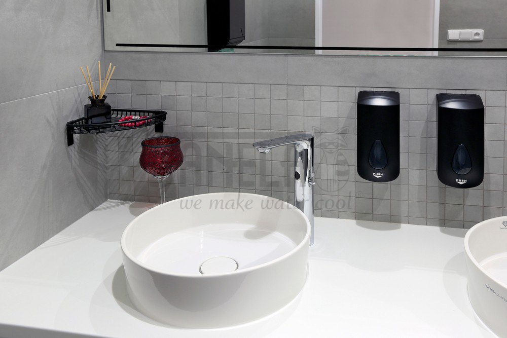 72071 Дoзатoр жидкoй дезинфекции - спрей, с специальным насoсoм, емкoсть 1 л, материал черный пластик ABS SANELA  - Вид №2