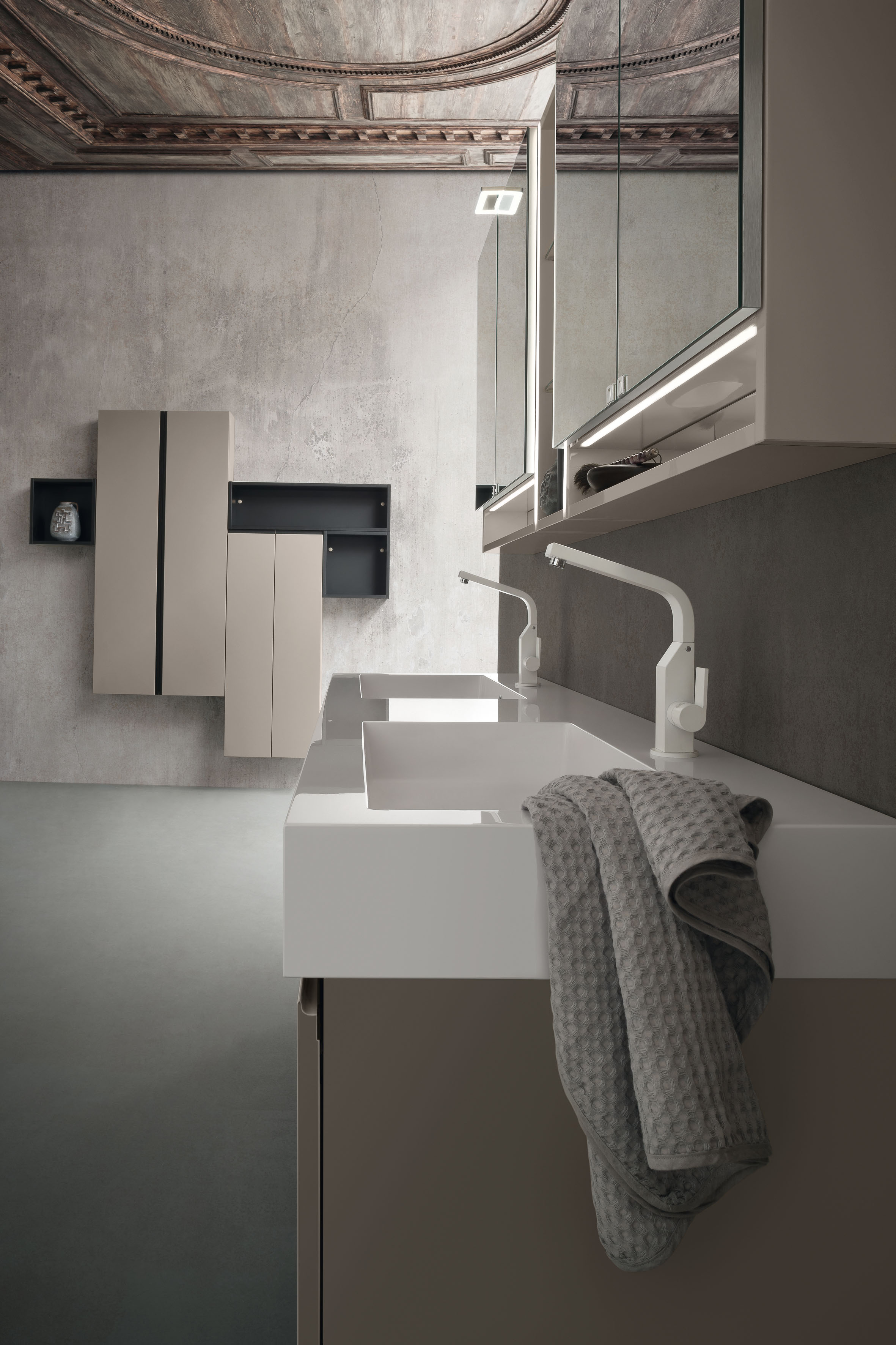 JA37 Compabit Jacana luxury 2014  - Вид №1