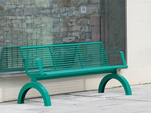 Скамья из нержавеющей стали с подлокотниками