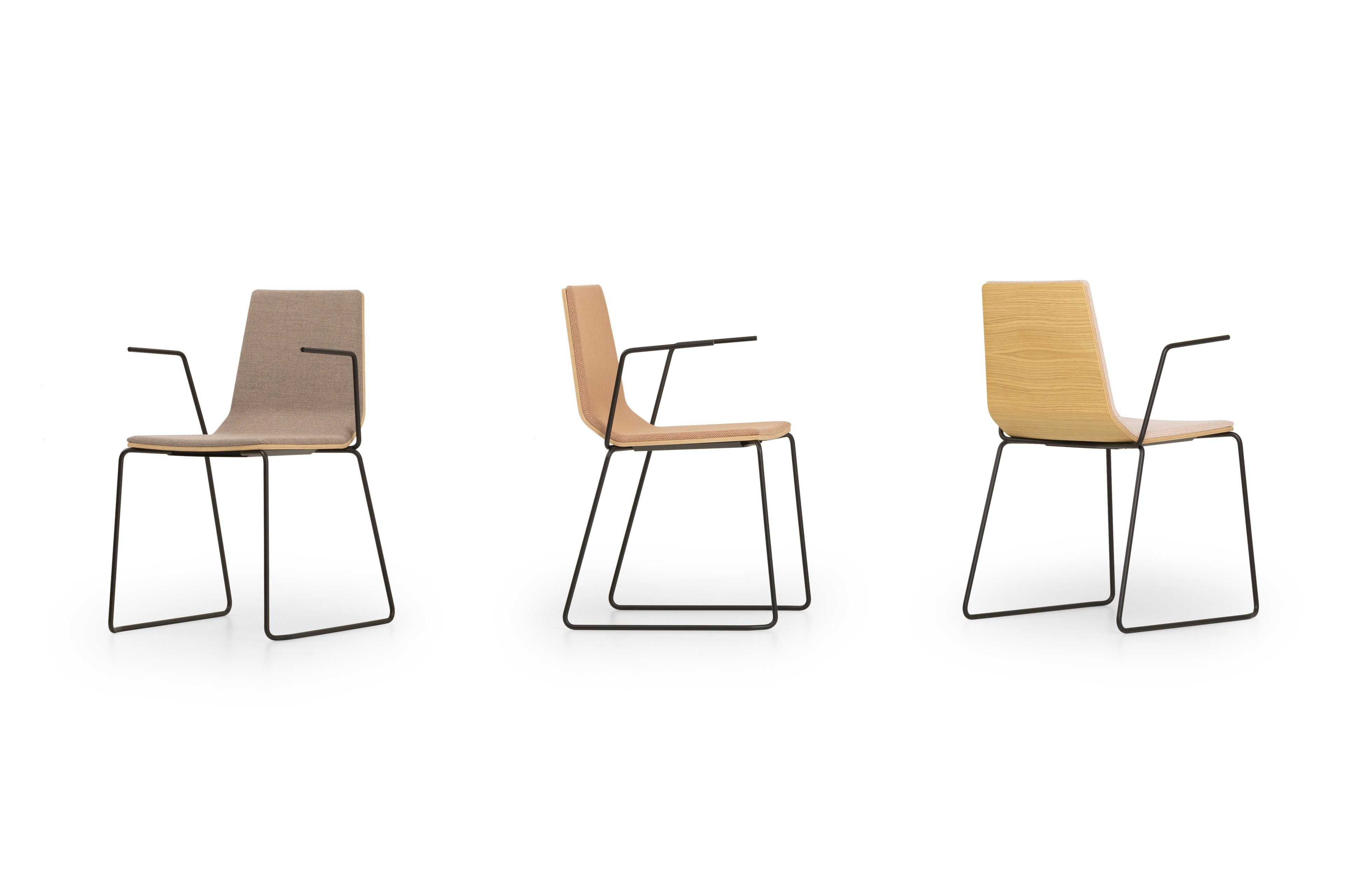 Кресло с подлокотниками со встроенной подушкой True Design ARCH-00046253 - Вид №4