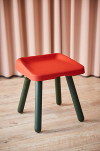 Полиуретановый стул