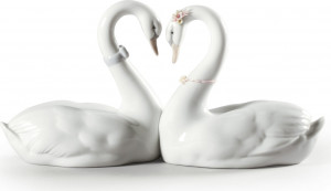 10668989 LLADRO Фигурка Lladro "Бесконечная любовь" 27x13см Фарфор