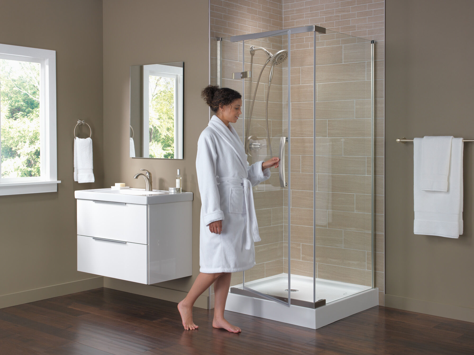 Безрамный душевой уголок 36 x 36 дюймов Delta Faucet B912912-3636-SS - Вид №12