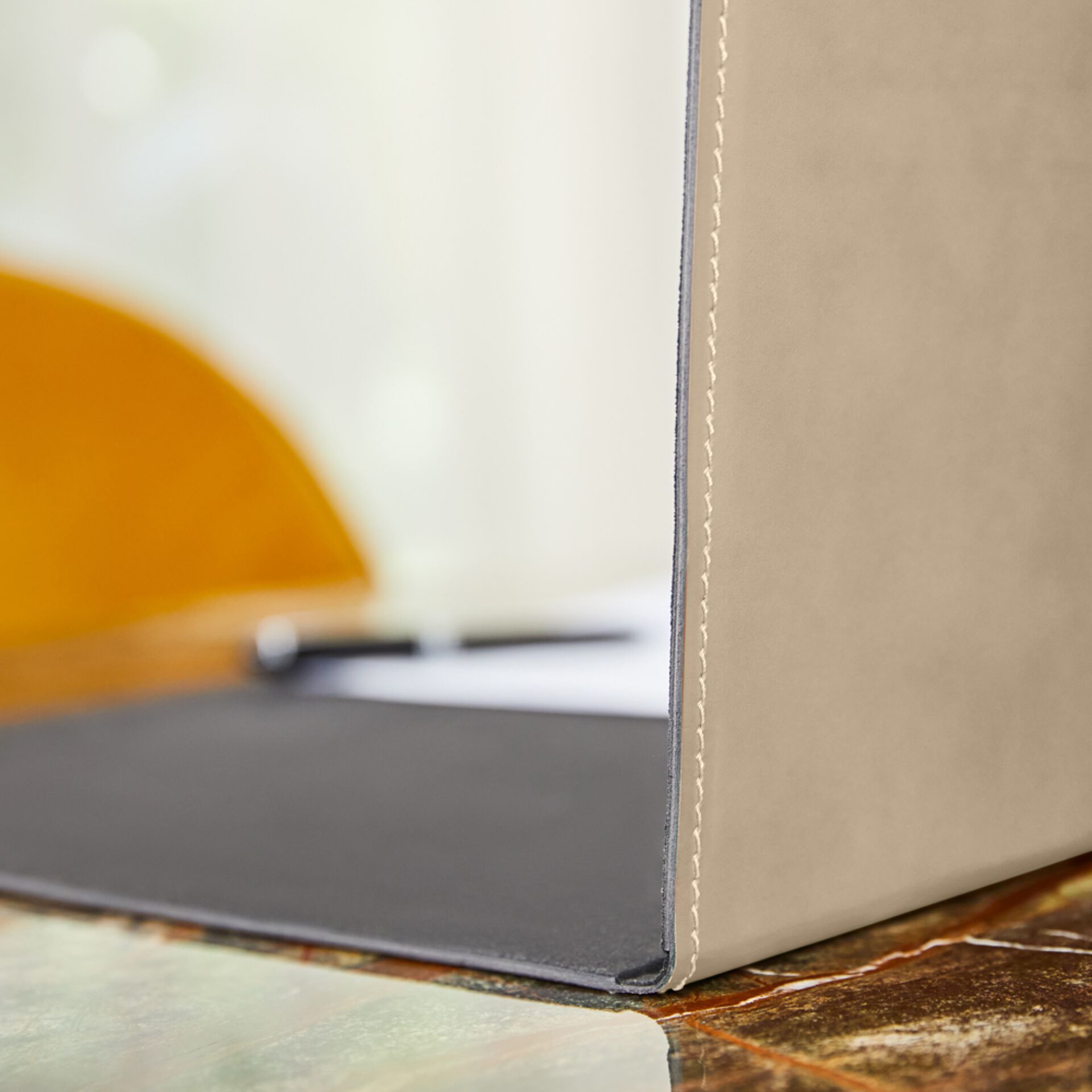 Подпушка из регенерированной кожи EGLOOH GEMINI ARCH-00153259 - Вид №35