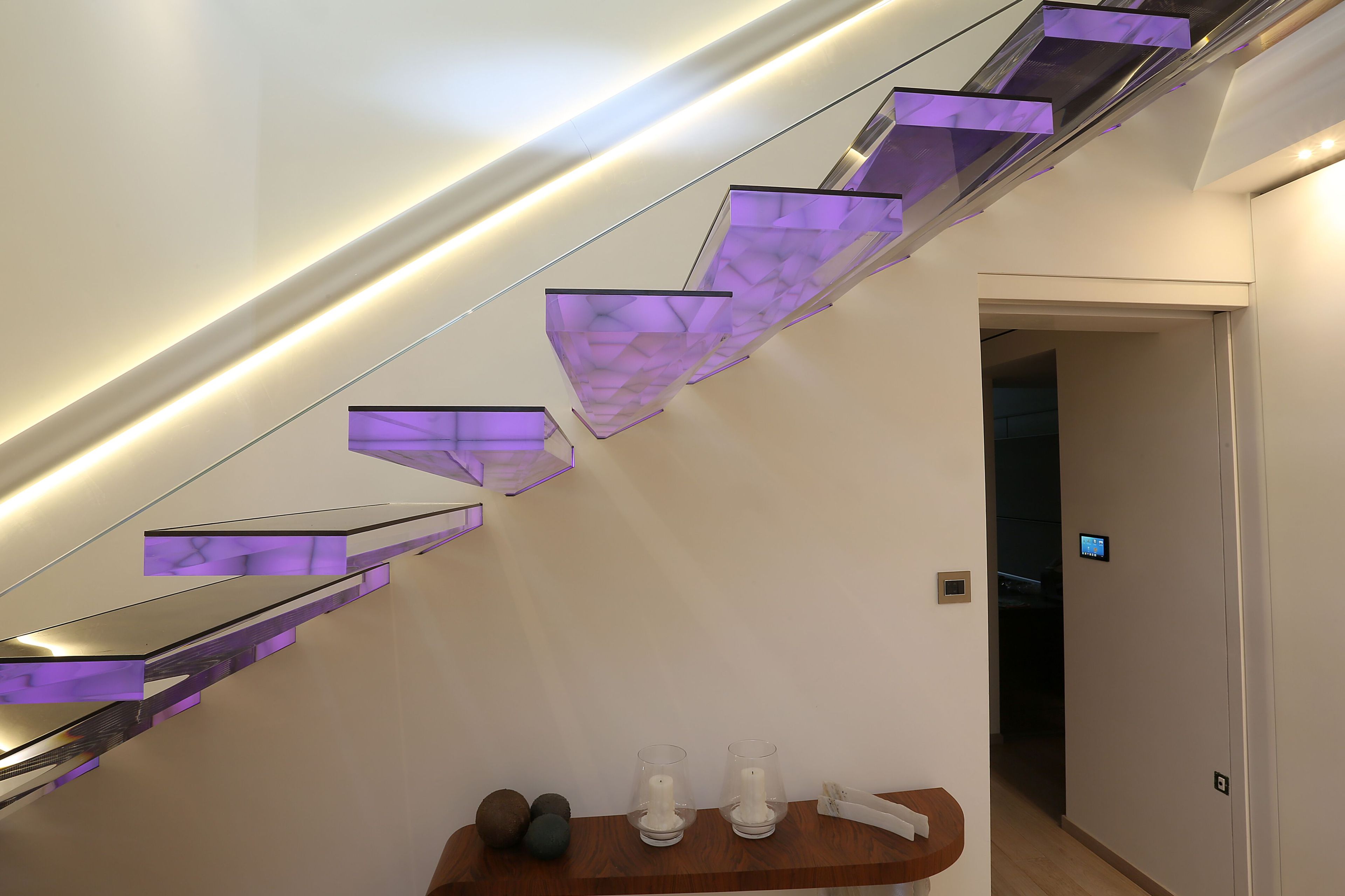 Акриловая консольная лестница Siller Treppen SPACE DIAMOND 1 ARCH-00085121 - Вид №6