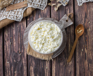 1637 Творог 1,8% обезжиренный Вкусляндия