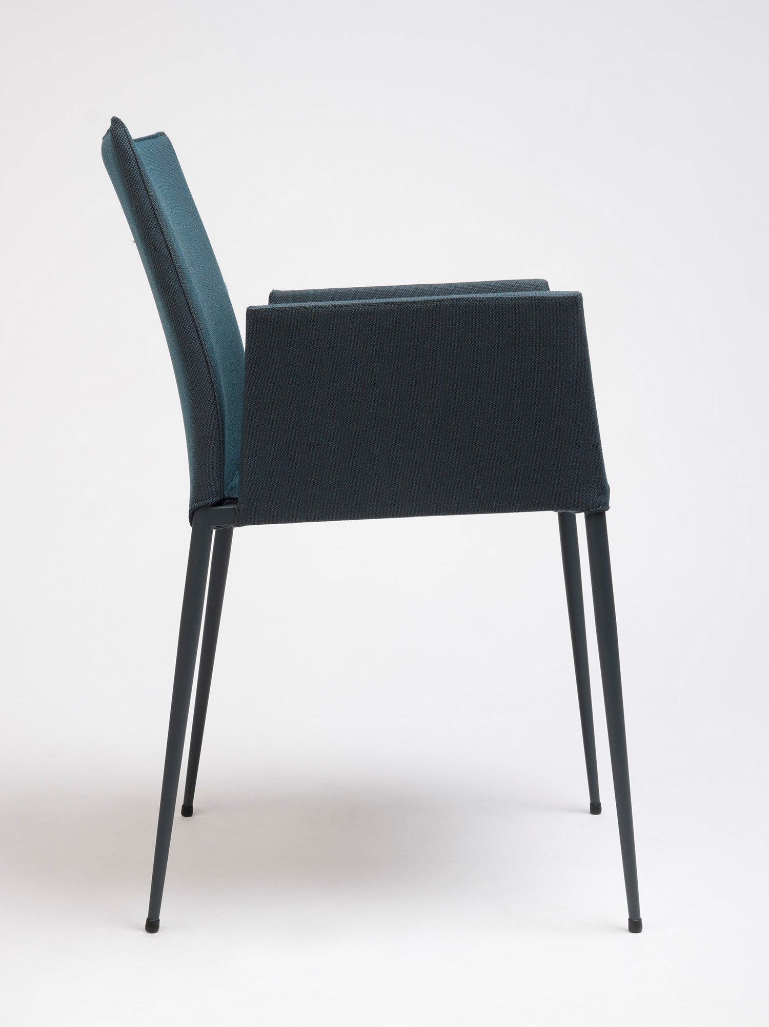 Мягкий тканевый стул с подлокотниками ONDARRETA Мокко ARCH-00106307 - Вид №1