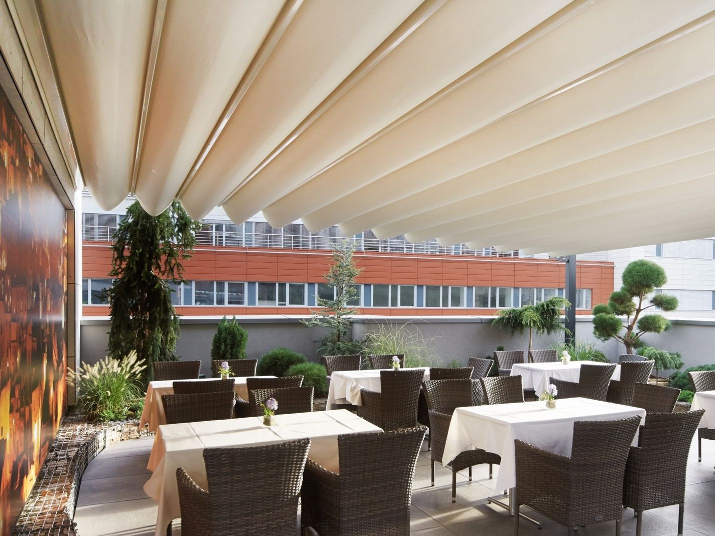 Алюминиевая пергола с раздвижной крышкой Pratic Tecnic ARCH-00080615