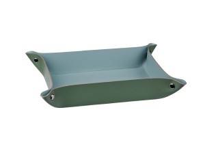 Опорожненные кожаные чехлы