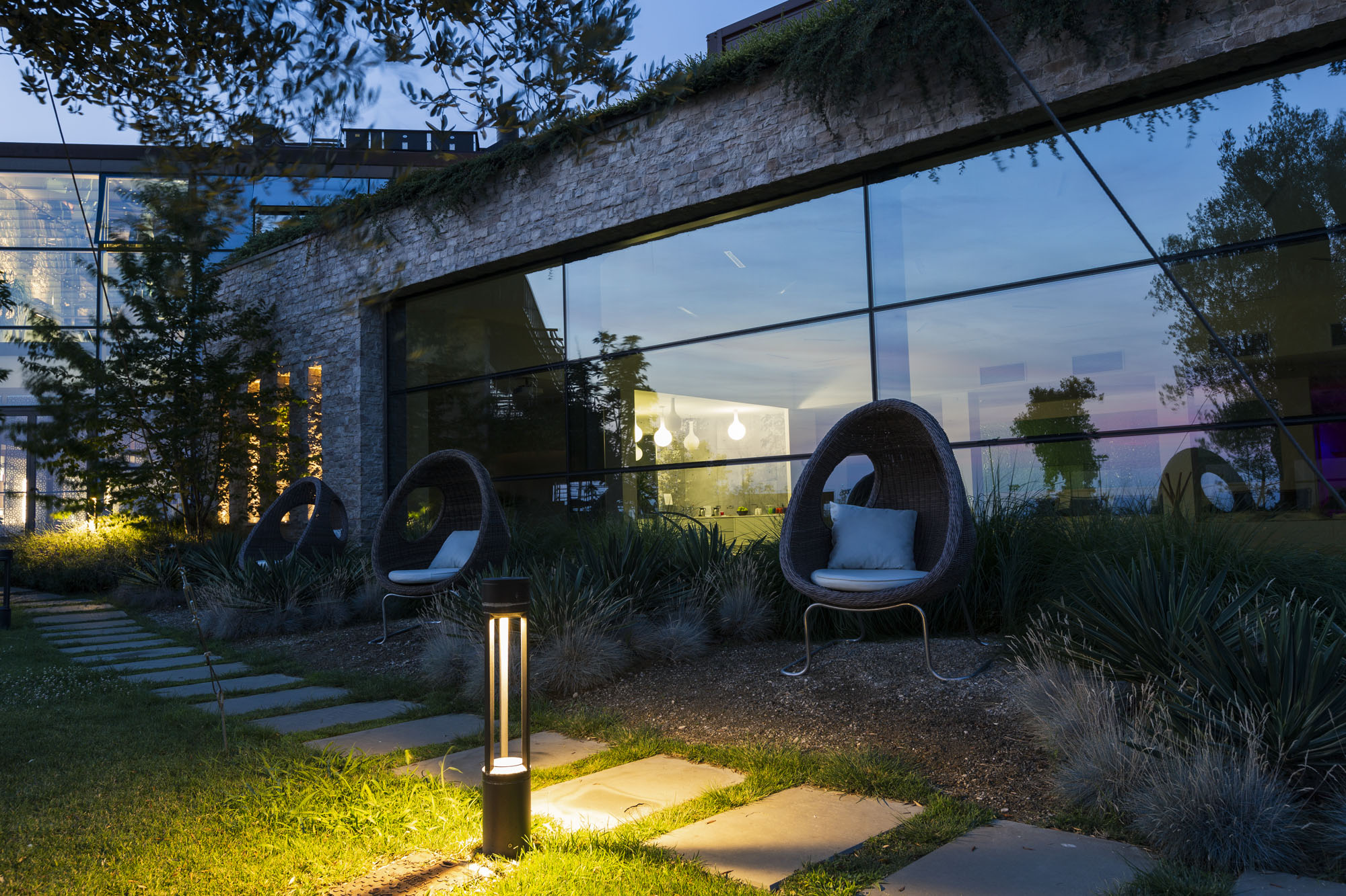 3333662 Мобильный светильник Platek TRIS  TRIS H. 1800 mm - COB LED 4000K - Вид №2