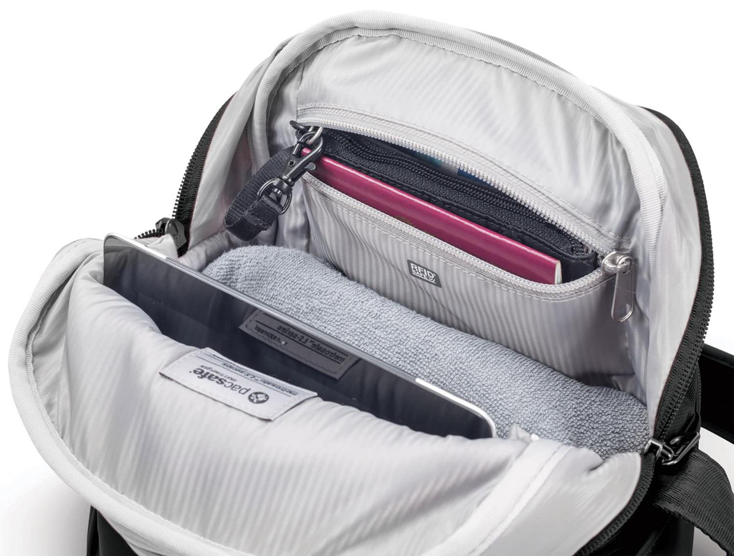 30425100 Сумка LS250 RFID PacSafe Metrosafe  - Вид №1