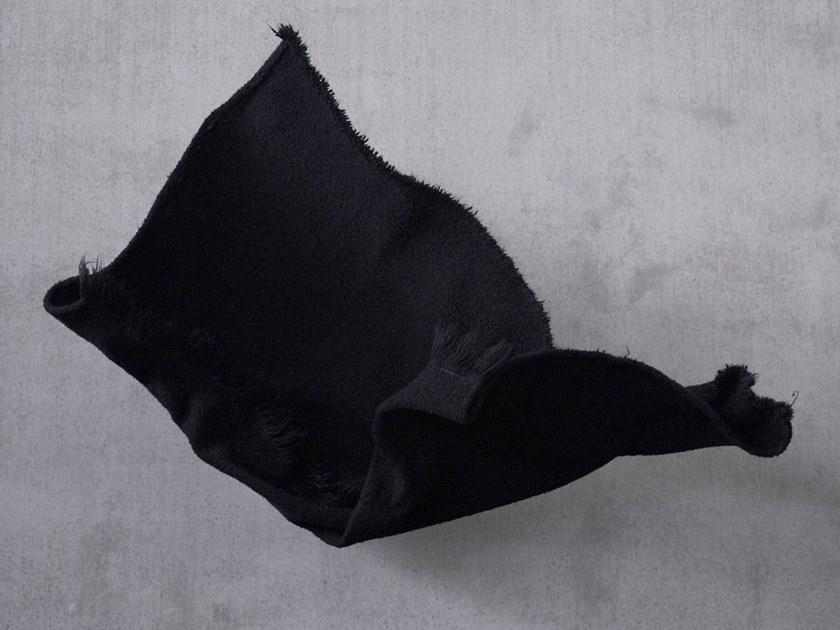 Ethnicraft Однотонный плед из ткани Mystic ink 21074 - Вид №3