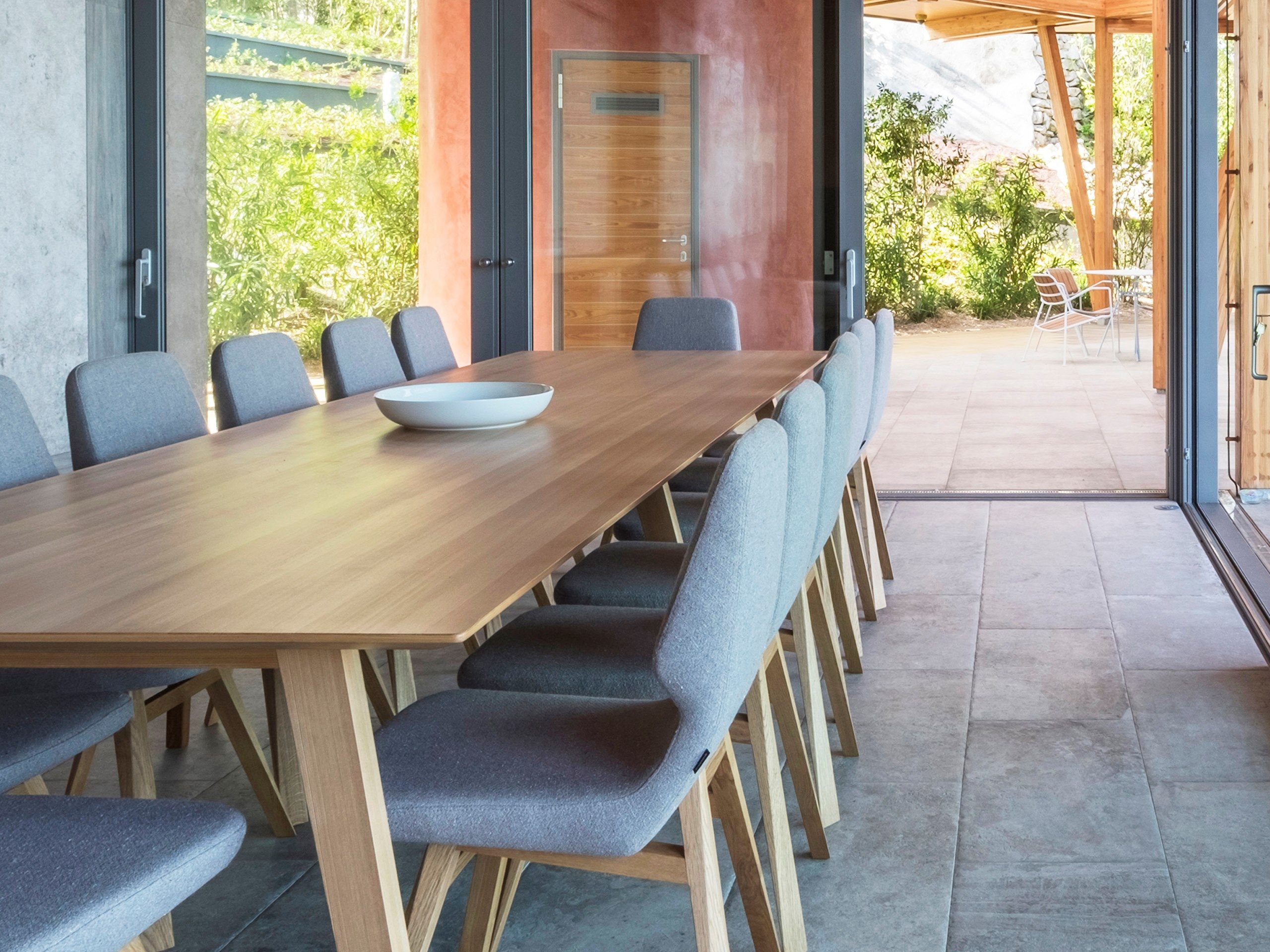 Прямоугольный стол из массива дерева prostoria Monk ARCH-00030938 - Вид №2