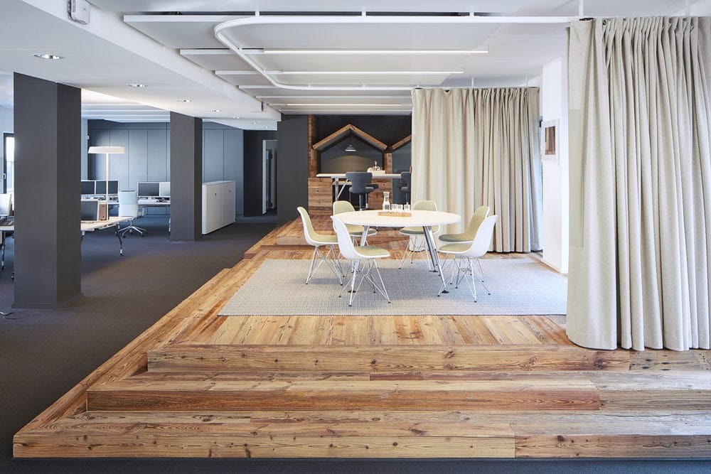 Мягкий стул из ткани VITRA Eames Plastic Chair ARCH-00146883 - Вид №16