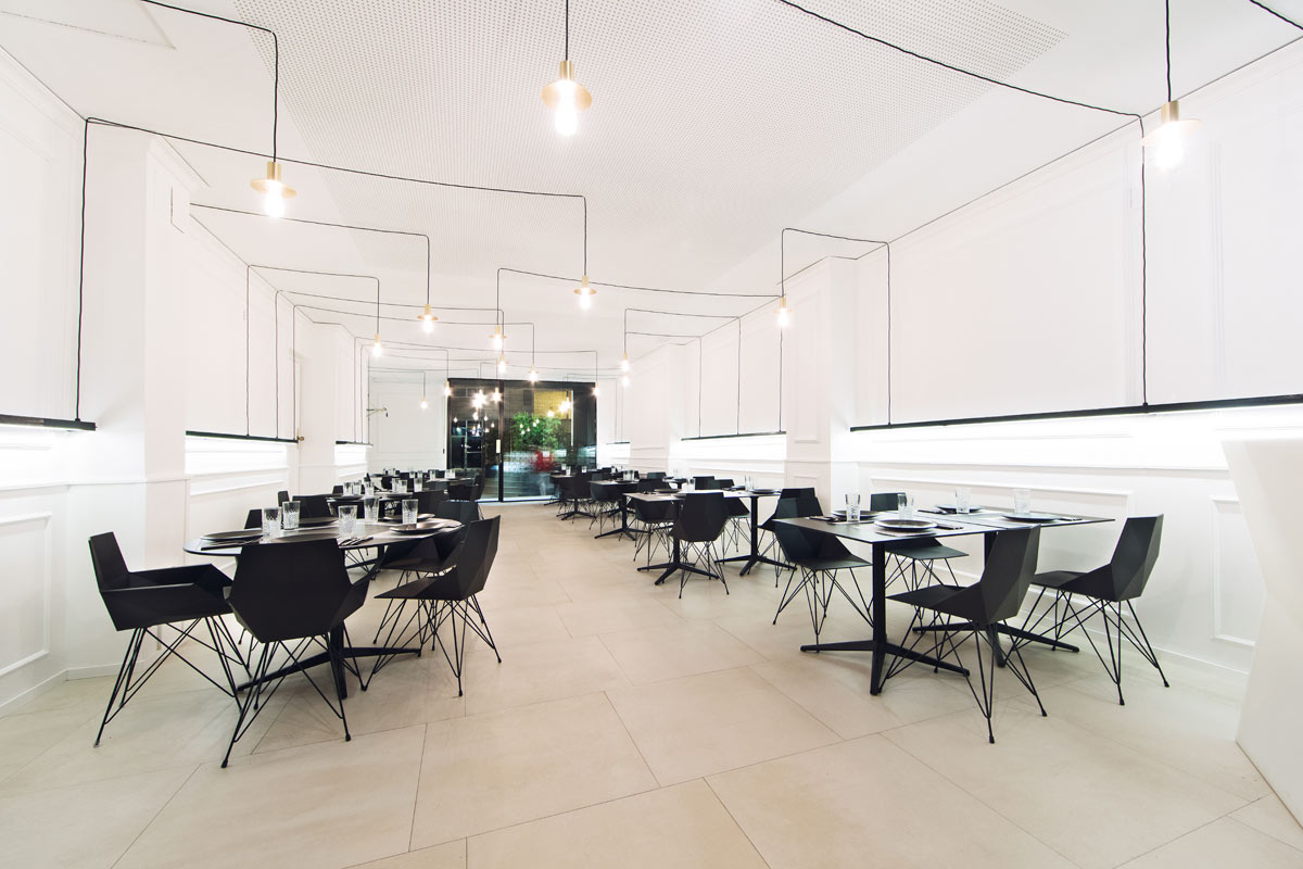 007934 Стул Vondom Faz