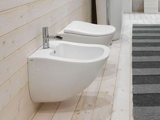 Керамическое подвесное биде Ceramica Cielo Fluid ARCH-00101825