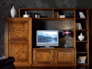 Деревянная секционная оборудованная стена