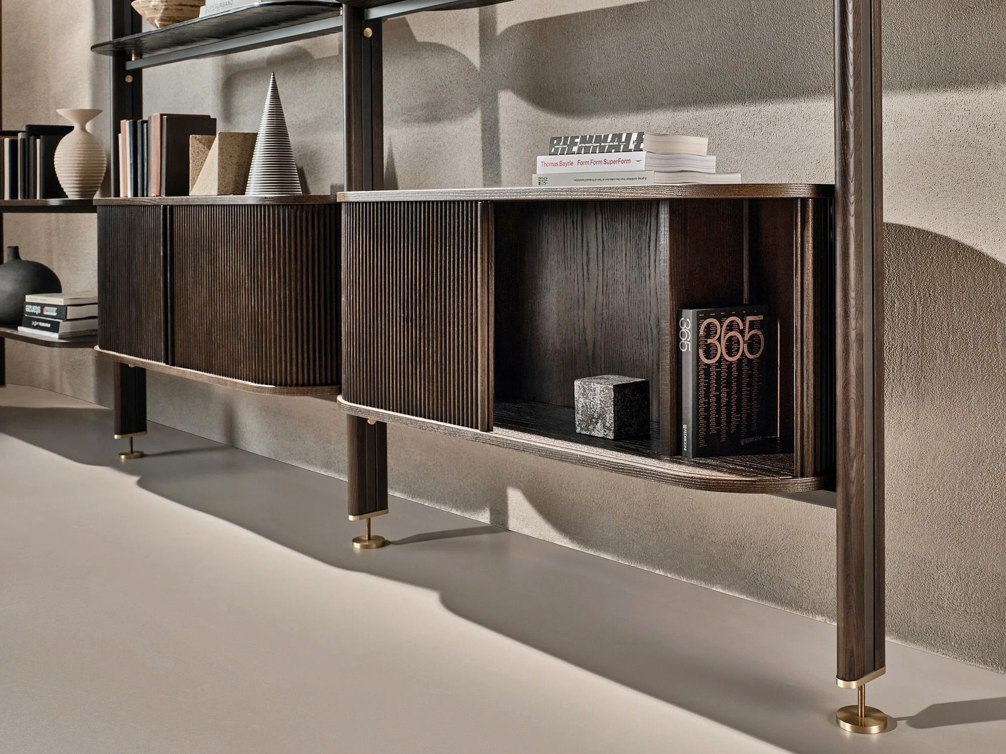 Стеклянный книжный шкаф с креплением пол-потолок Naturedesign Главная ARCH-00088266 - Вид №8