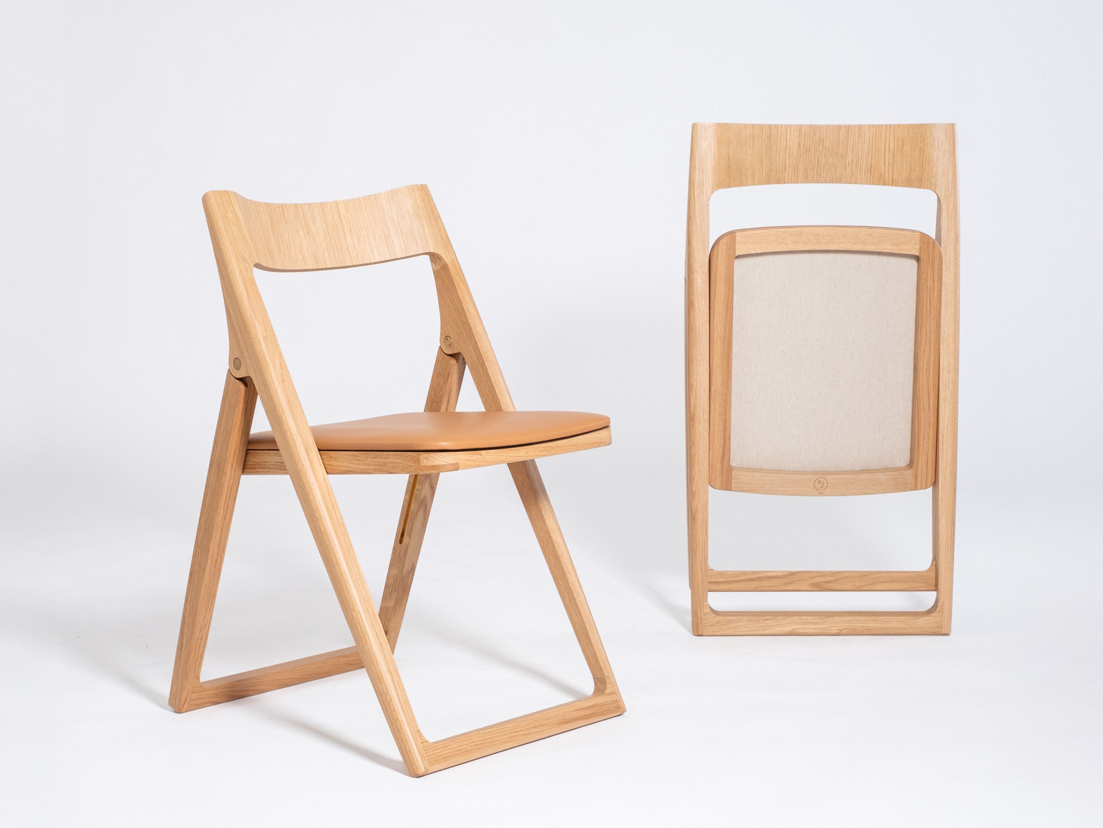Складной стул из дуба с мягким сиденьем Patrick Jouin Edition MONK ARCH-00149110
