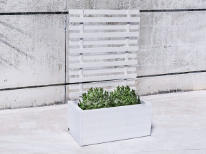 Плантатор для общественных мест с металлической решеткой