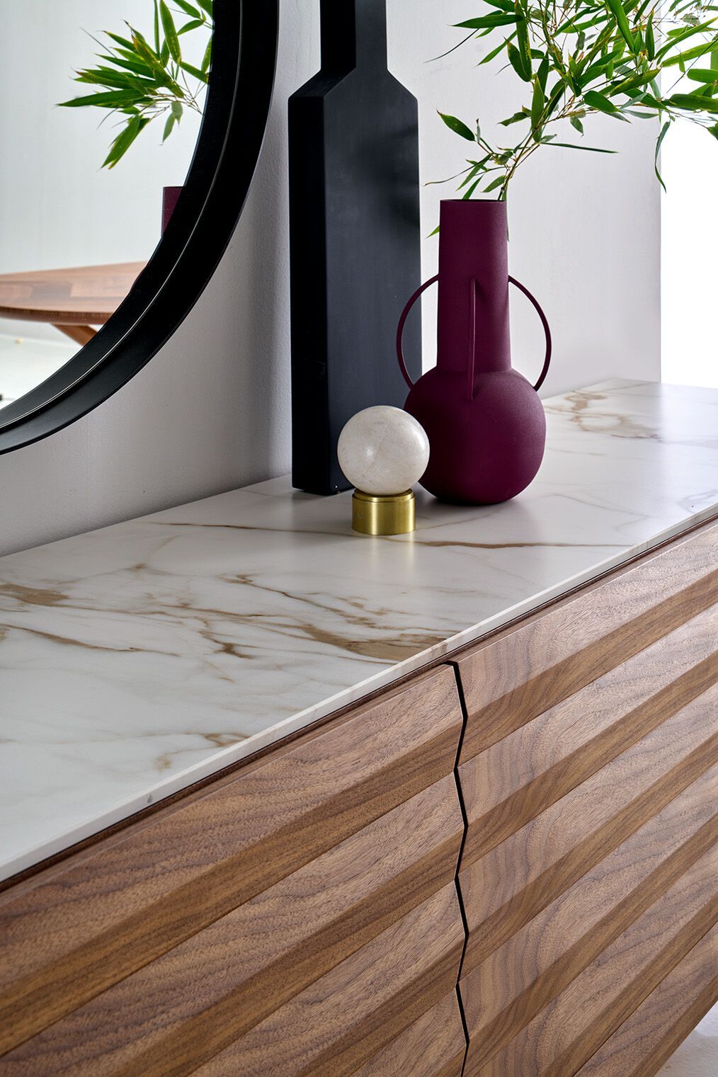 Шкаф из грецкого ореха с распашными дверями Modesign Йорк ARCH-00058765 - Вид №3