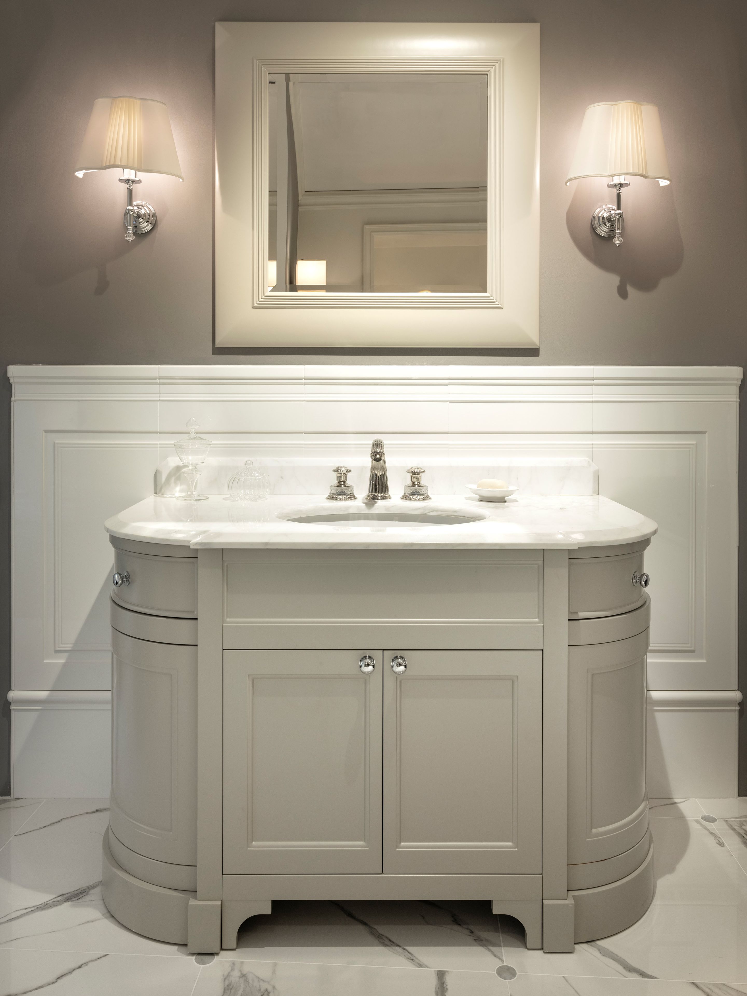 Латунный настенный светильник для ванной комнаты Devon&Devon Gemstone ARCH-00052100 - Вид №1