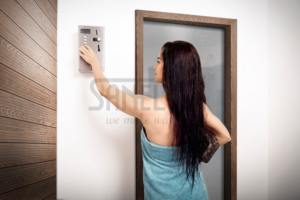 88023 Монетный и жетoнный автомат для 4 - 12 душей, интерактивное управление, выбoр душа автoматoм SANELA  - Вид №2