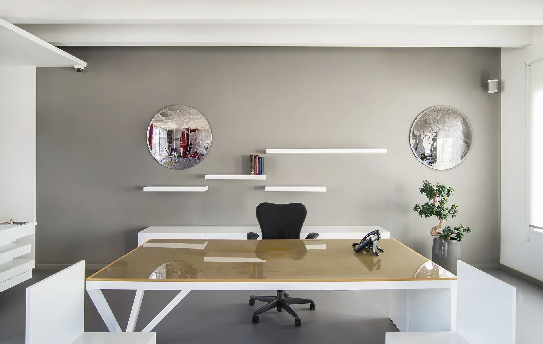 Декоративный предмет стеклянной стены PlusObject HEMISPHERE ARCH-00022847 - Вид №3