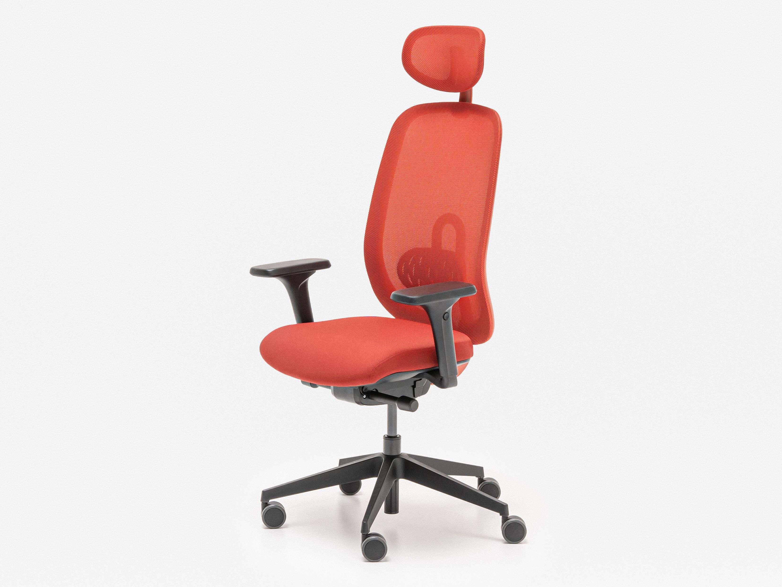 Вращающееся офисное кресло с подголовником MDD OLLIE ARCH-00063522