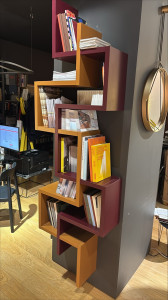 Книжный шкаф / деревянный шкаф