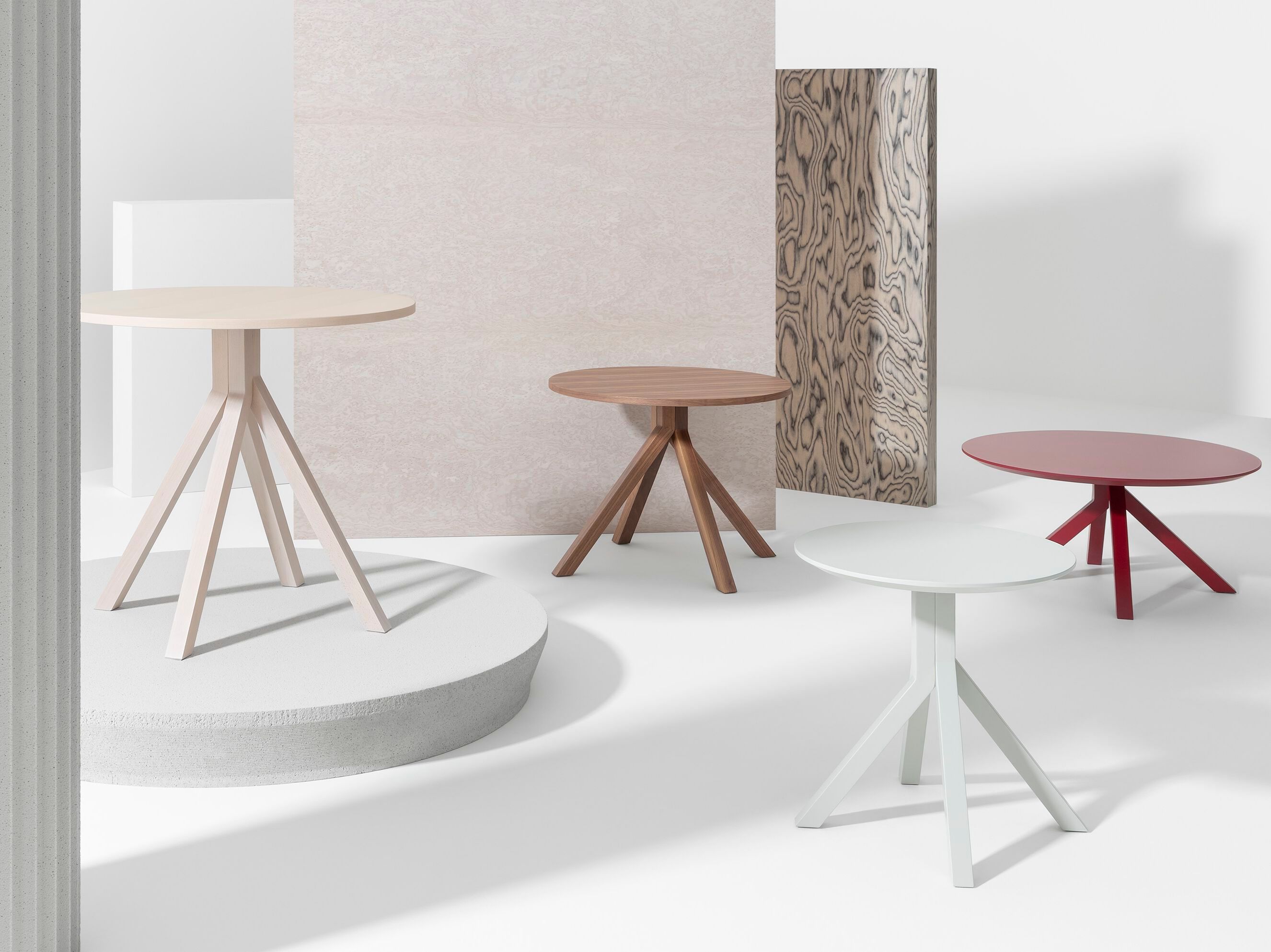 Круглый стол с каркасом из ореха или бука Billiani Grapevine ARCH-00050581