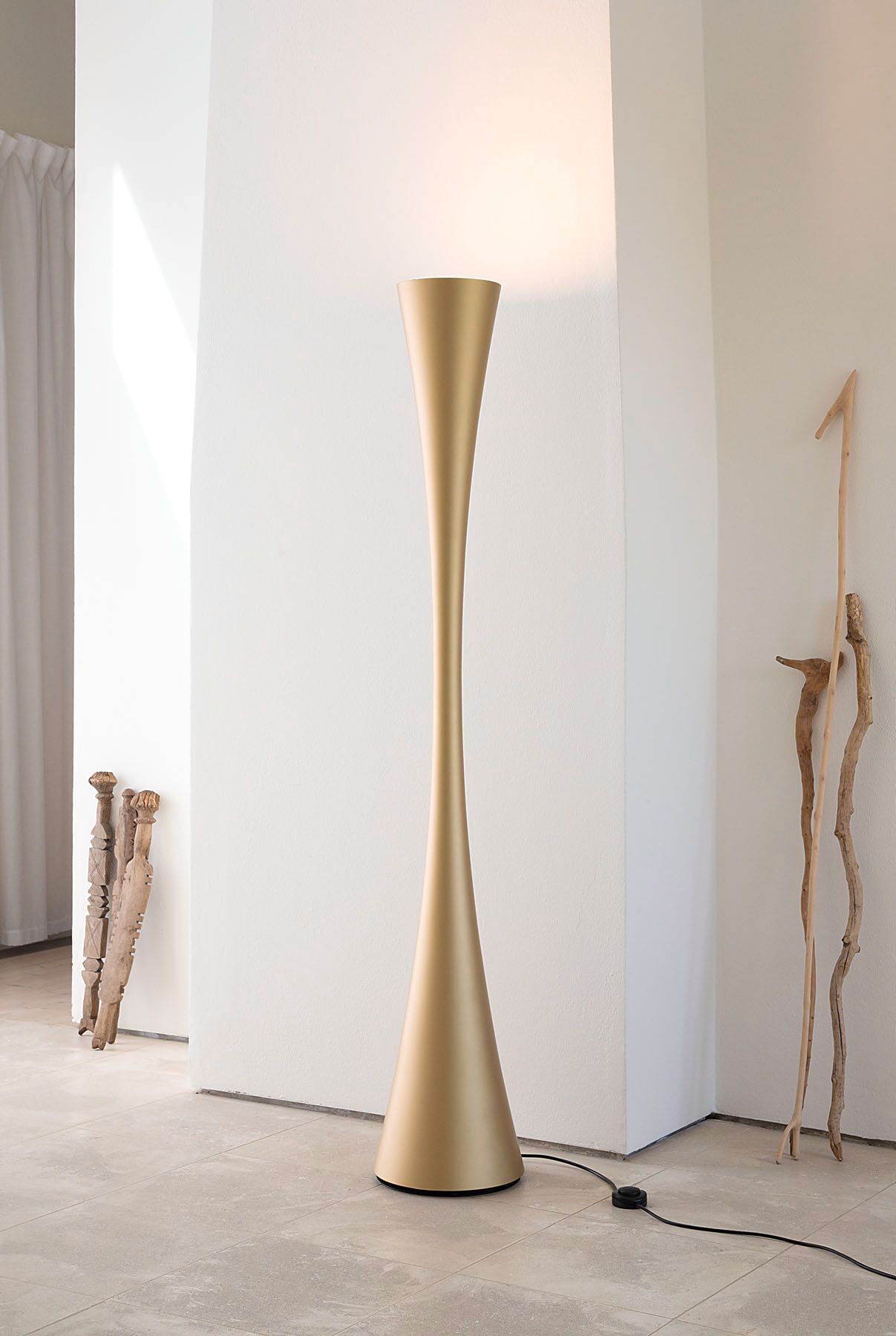 Светодиодная напольная лампа из смолы Martinelli Luce BICONICA ARCH-00023698 - Вид №6