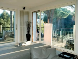 Agostinigroup Подъемно-раздвижная французская дверь из алюминия и дерева