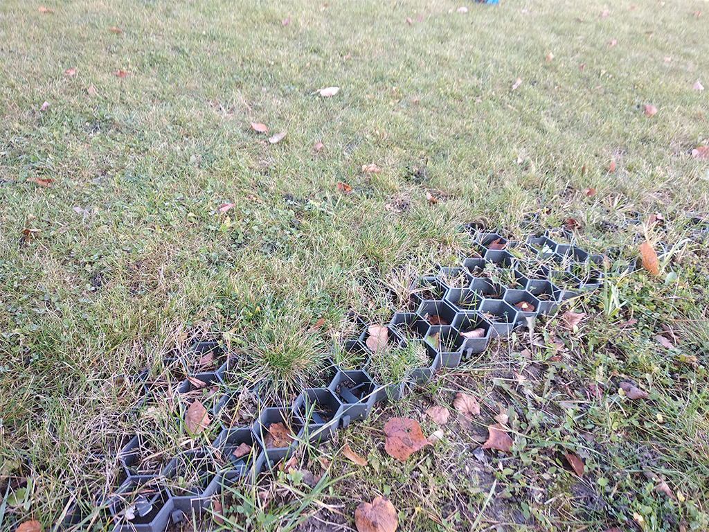 Газонная решетка чёрная 544*336*32мм ГеоПластБорд GPBST-103 - Вид №9