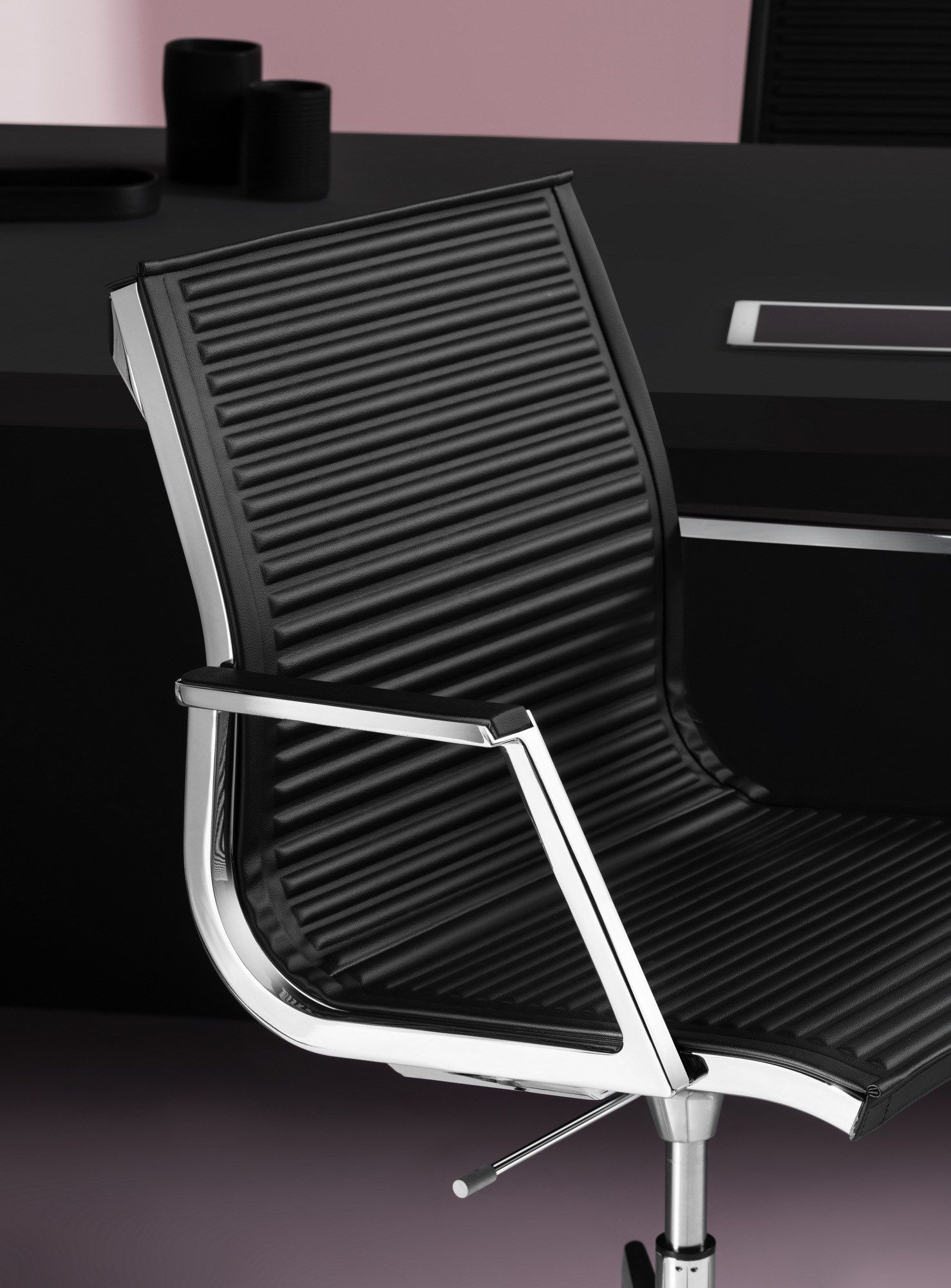 Операционный офисный стул с подлокотниками 4 спицы Luxy Nulite ARCH-00139168 - Вид №5