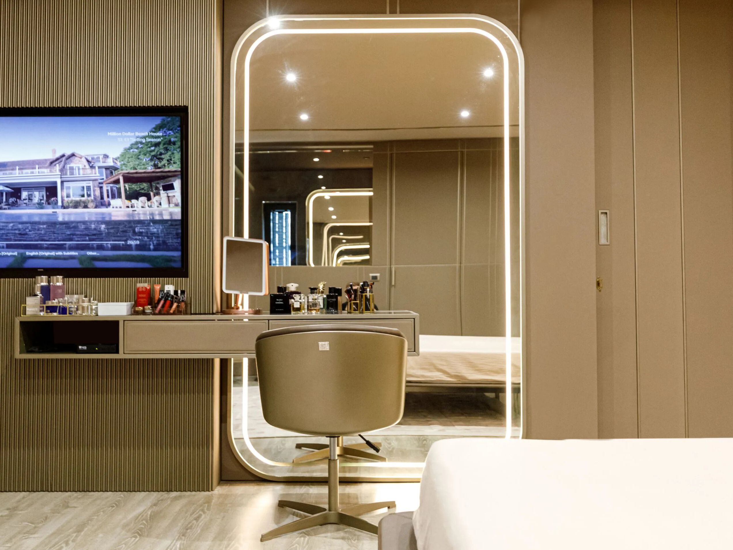 Прямоугольное зеркало со встроенным освещением ABLE DYNAMIC ARCH-00072694