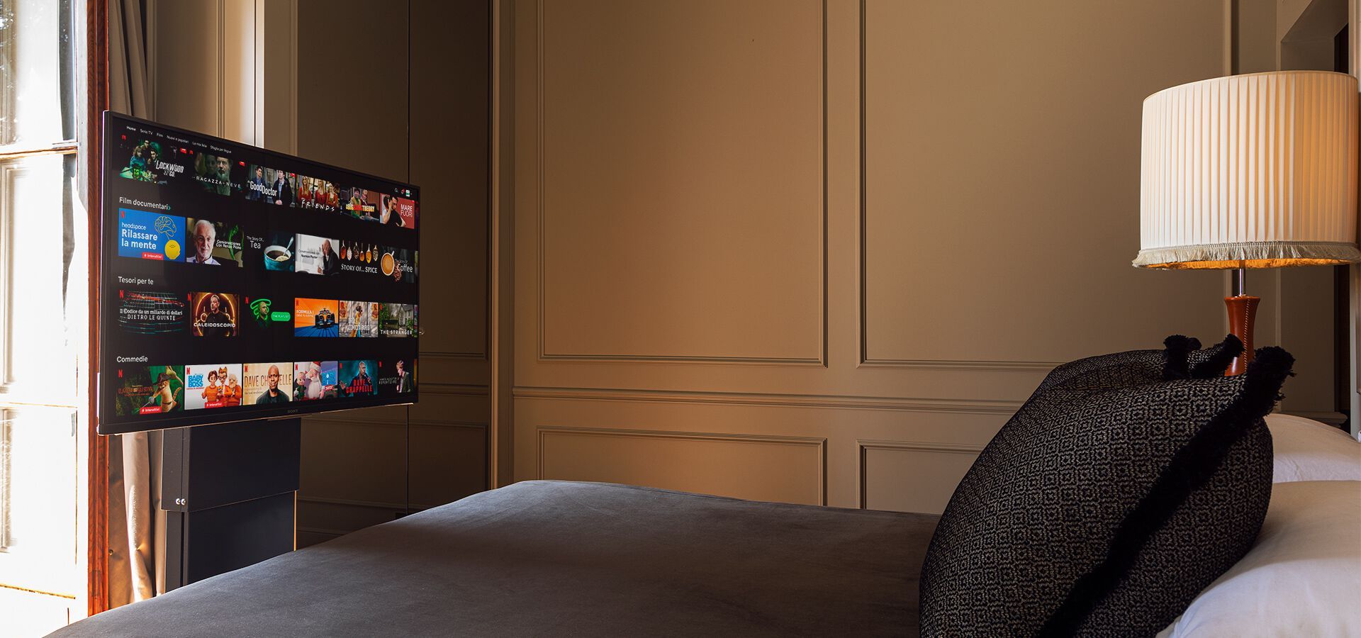 Моторизованная подставка для монитора / телевизора под кроватью EKINEX Revélo ARCH-00064926 - Вид №3