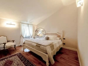 GH LAZZERINI Деревянная кровать